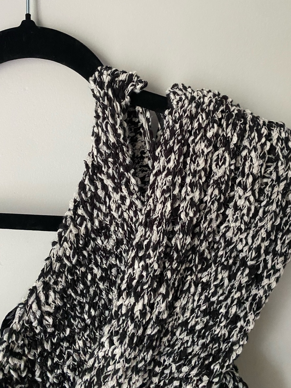 Zara Black & White Marled One-Shoulder Knit Crop Top - Picture 5 of 6